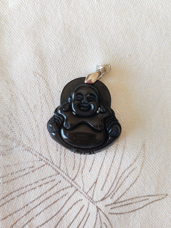 Pendentif bouddha obsidienne noire - fond tissu blanc