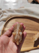 Ours Sculpté en Aragonite – Statuette Pierre Naturelle Lithothérapie