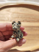 Bulldog en Jaspe Dalmatien – Statuette Pierre Naturelle Lithothérapie